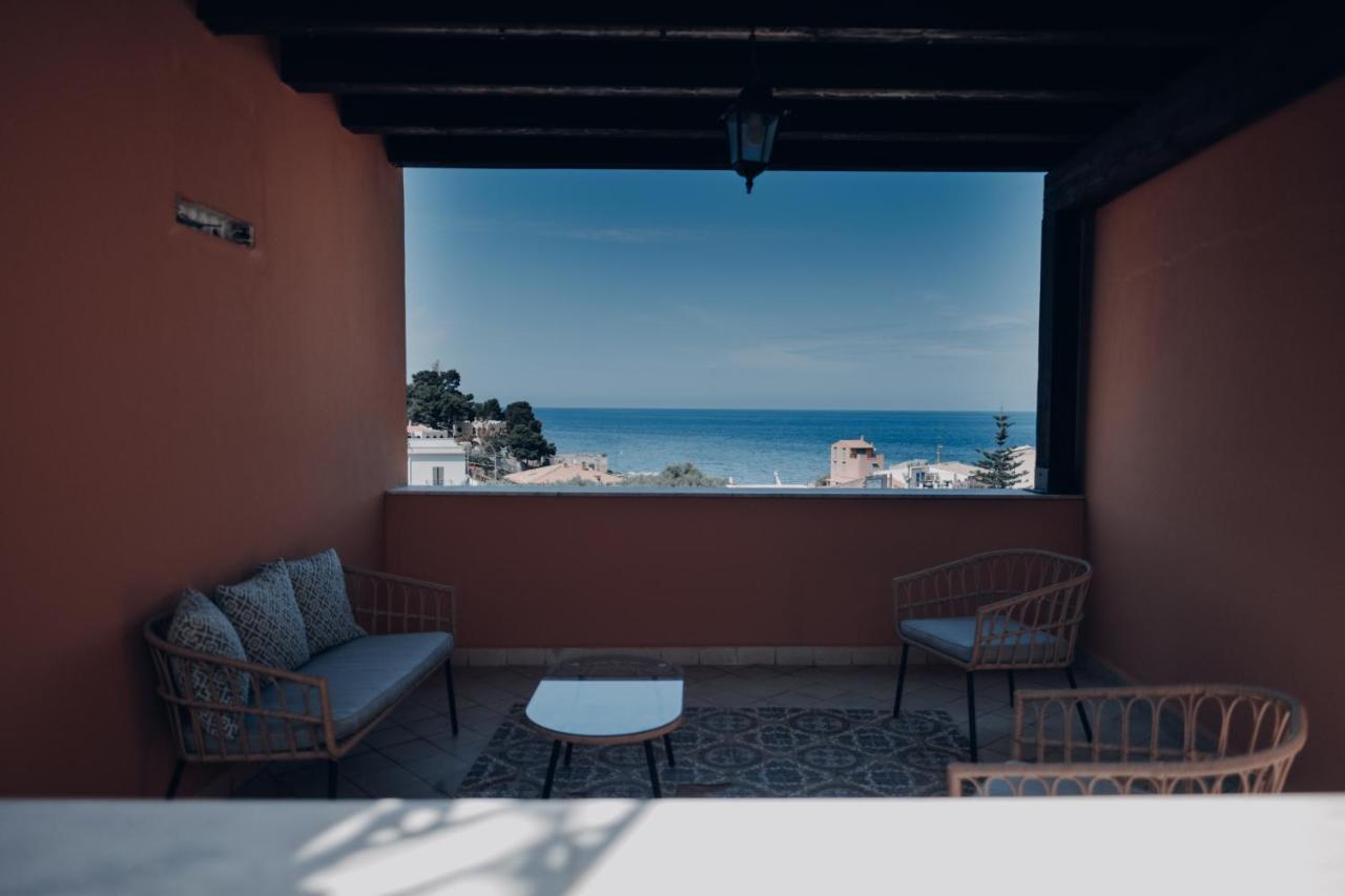 Hotel Borgo Di Ciaula Santa Flavia Exteriör bild