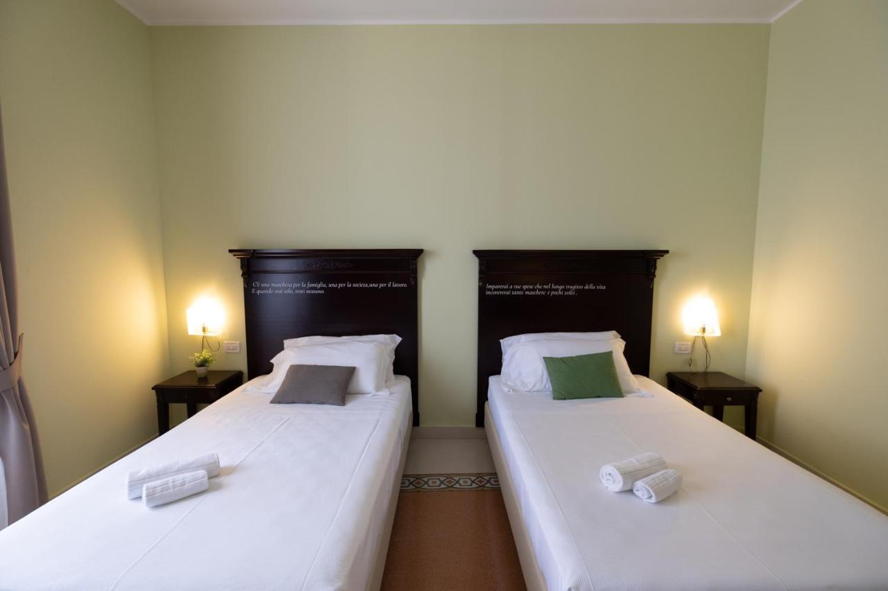Hotel Borgo Di Ciaula Santa Flavia Exteriör bild